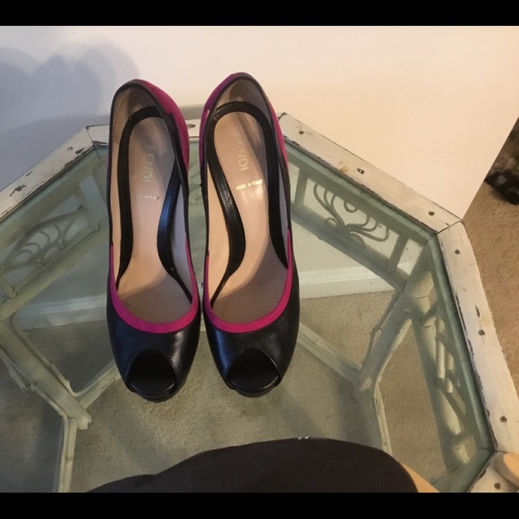EC FENDI Leather & Suede Peep Toes 8 RARE - Picture 5 of 8
